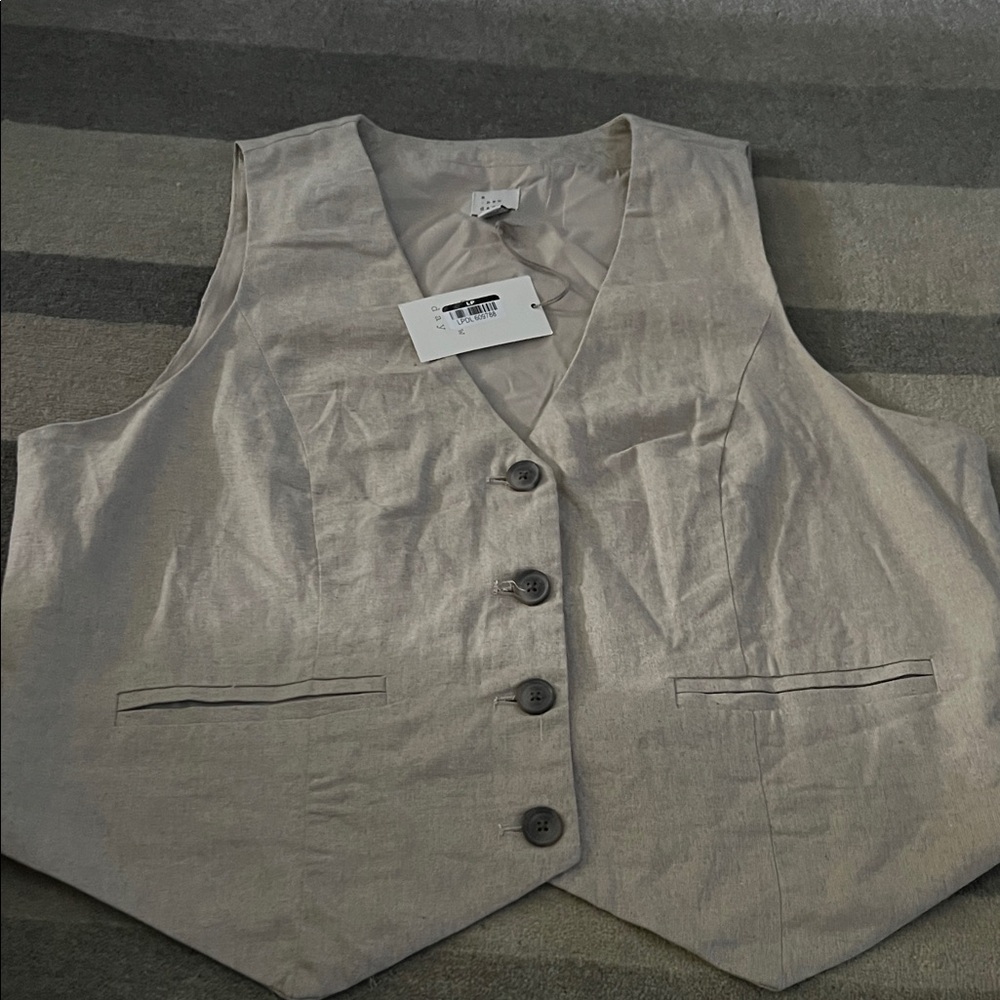 Gray Button-Up Vest